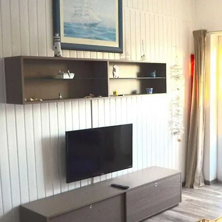 Holiday home Schooner In The Shiphouse Hooksiel